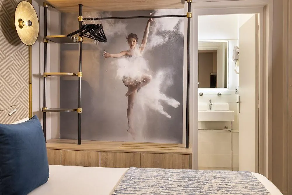 Hotel Nude Parijs